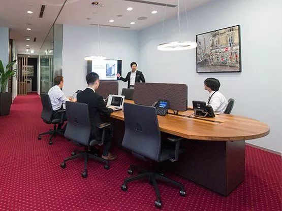 coworking-marunouchi-yusen-building-jp-555x416.jpg